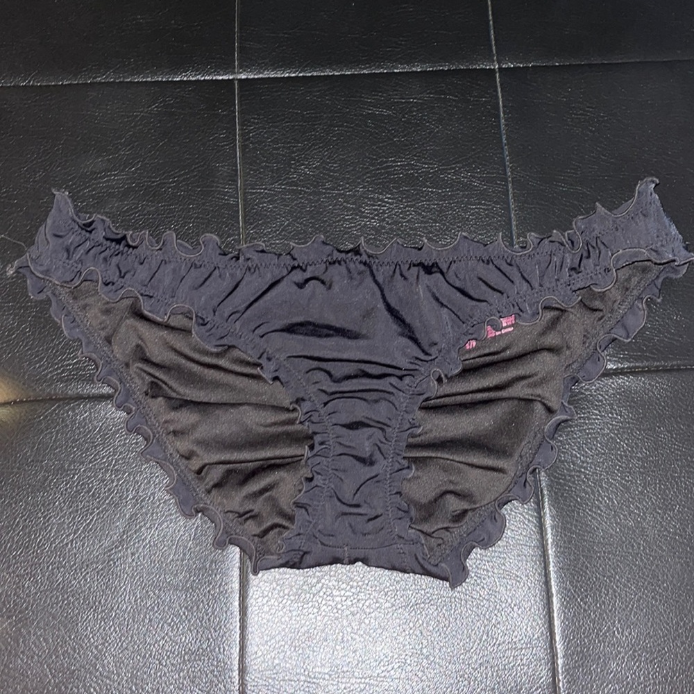 Victoria secret ruffle cheeky bikini bottoms
